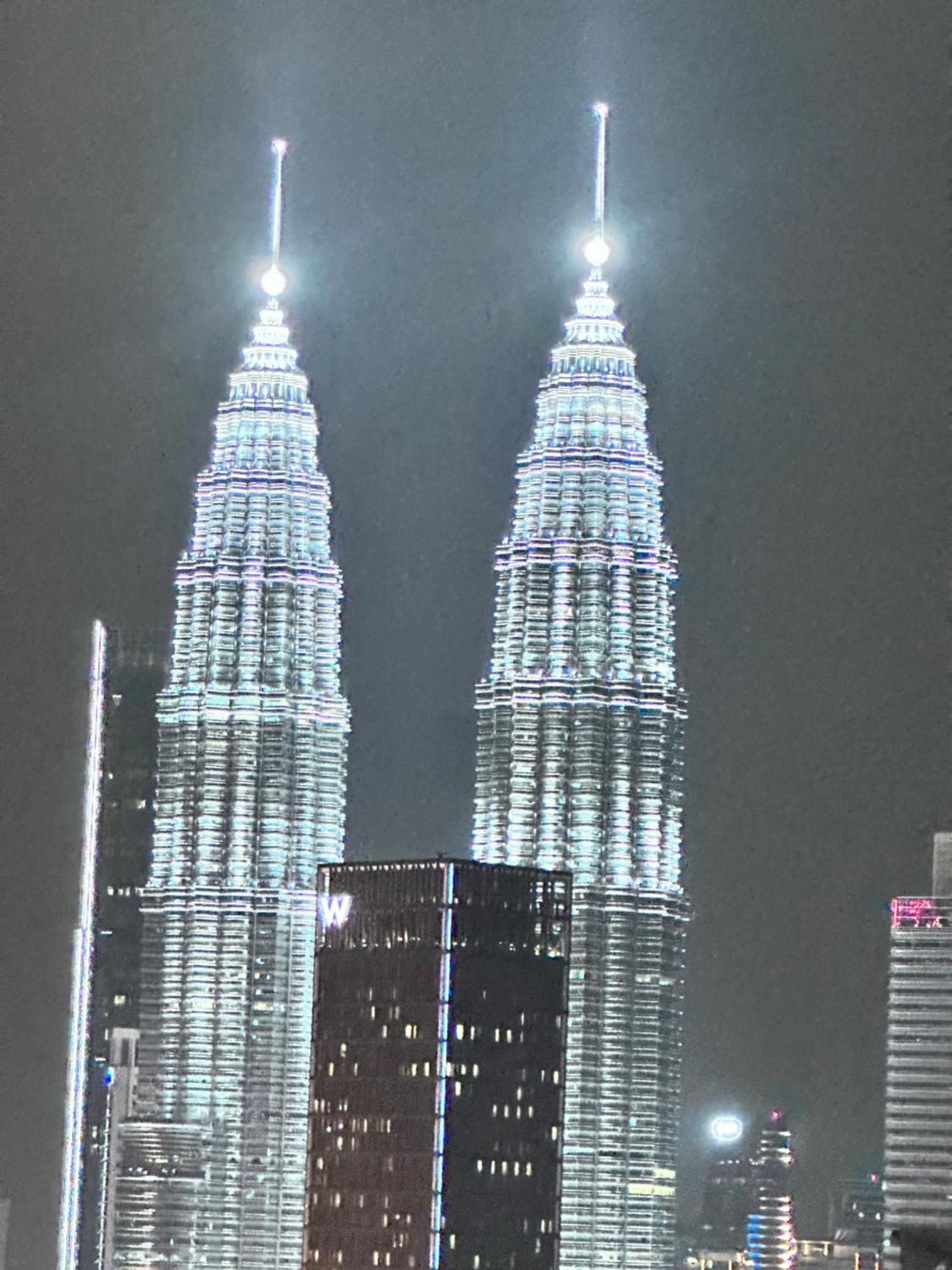 クアラルンプールThe Luxe Infinitum Klcc By Saharaアパートメント エクステリア 写真