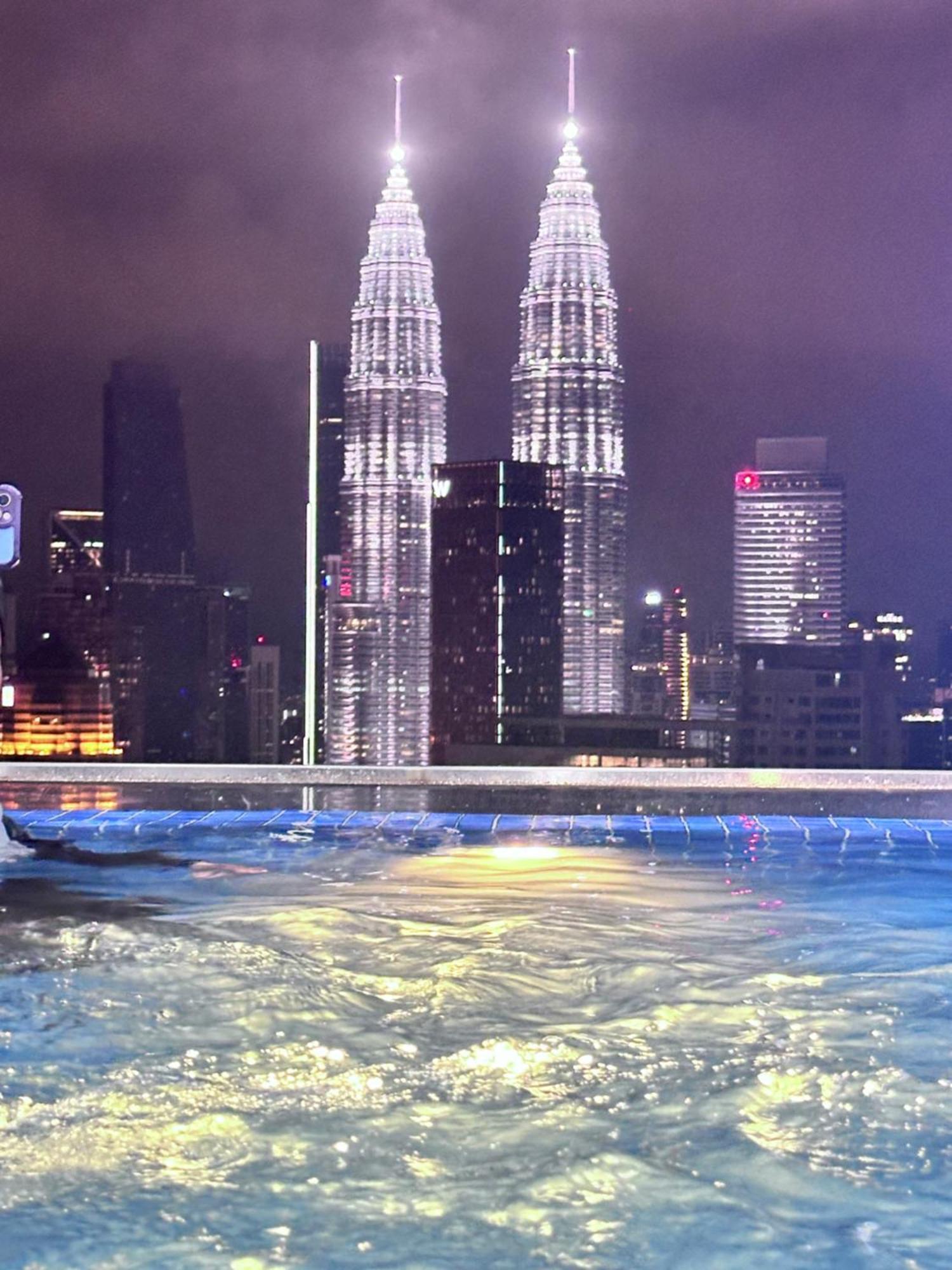 クアラルンプールThe Luxe Infinitum Klcc By Saharaアパートメント エクステリア 写真